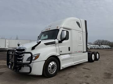 2023 FREIGHTLINER CASCADIA · Stock 7742