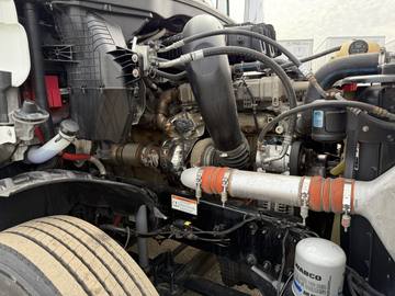 2023 FREIGHTLINER CASCADIA · Thumb 20