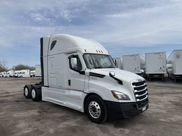 2023 FREIGHTLINER CASCADIA · Thumb 2