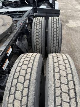 2023 FREIGHTLINER CASCADIA · Thumb 6