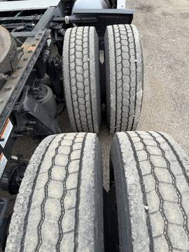 2023 FREIGHTLINER CASCADIA · Thumb 6