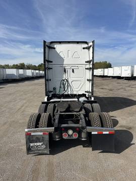 2023 FREIGHTLINER CASCADIA · Thumb 5