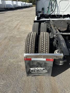 2023 FREIGHTLINER CASCADIA · Thumb 6